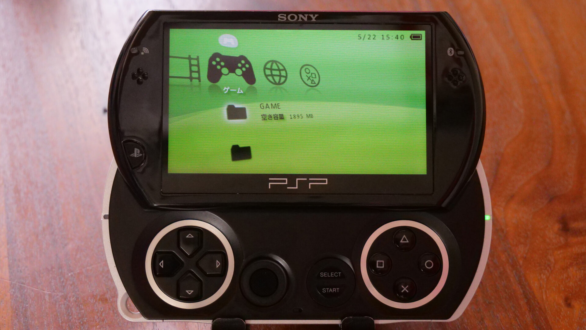 【レビュー】PSP GOは2022年の今こそ至高の端末だね yoshives
