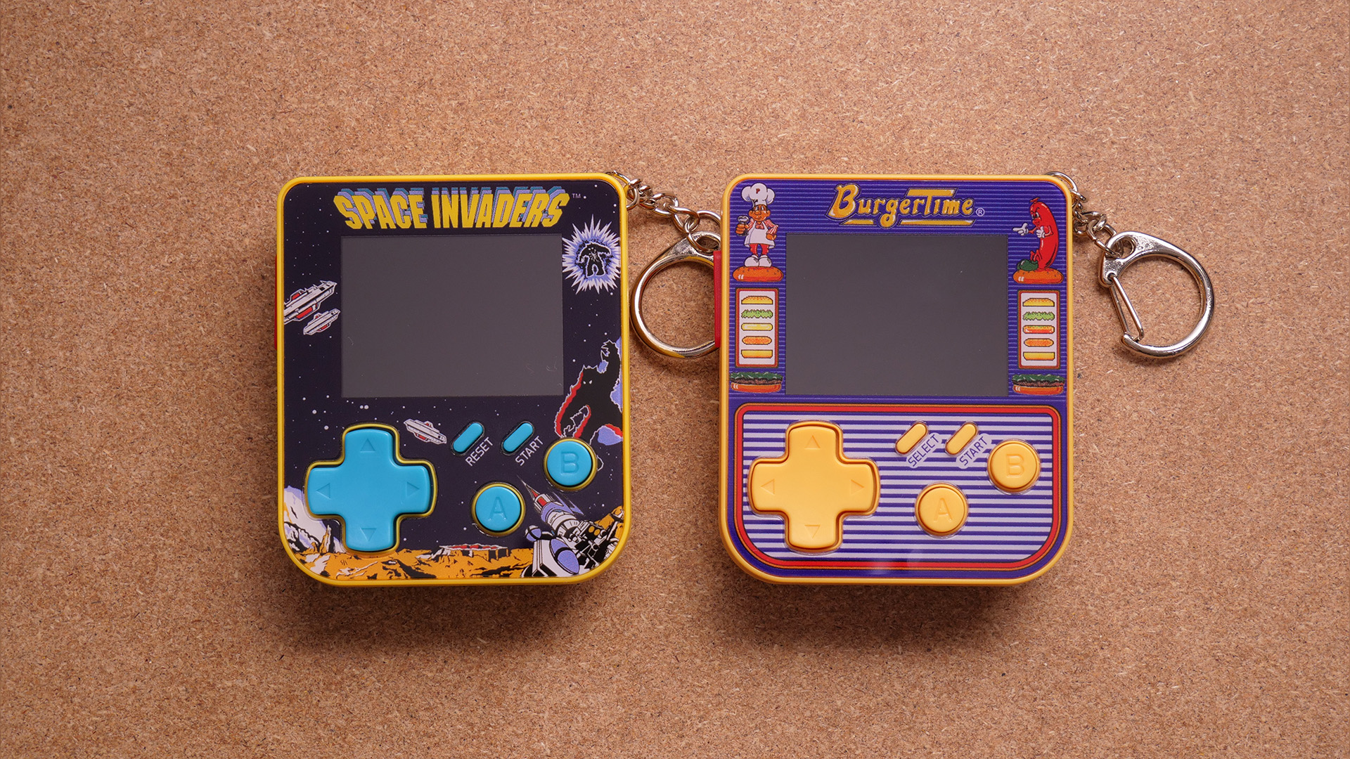 Supermicro Keychain Super Micro Keychain Gamer レビュー|公式のゲームが遊べるキーホルダー - yoshitendo