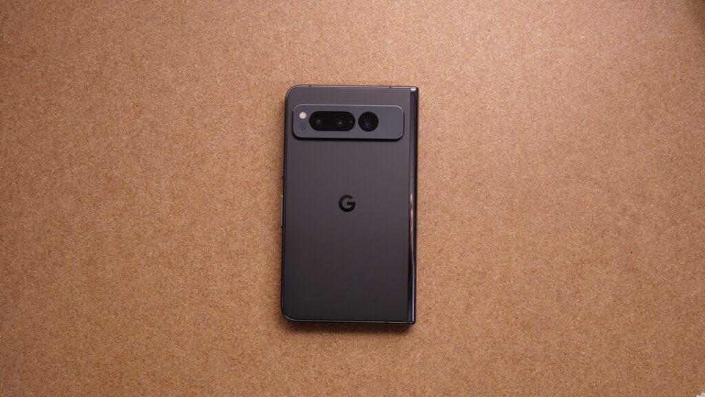 初代 Google Pixel Fold